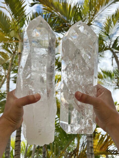 One of the biggest debates in the crystal world is the clash between raw crystals and polished crystals! Each side passionately defends its point of view. 

But tell me—whose team are you on: raw or polished?

#crystal #rawcrystal #polishedceystal #crystalshop