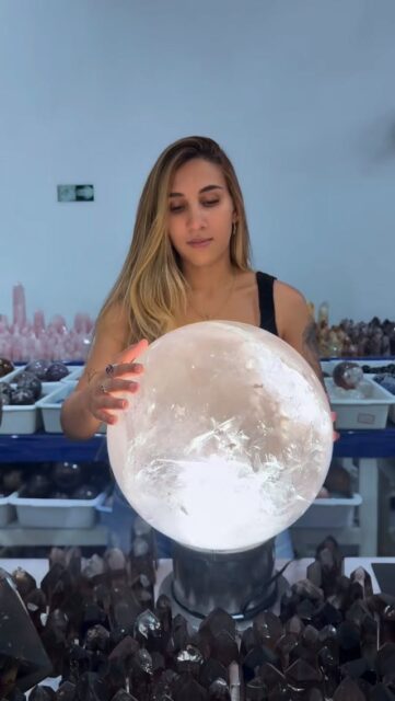 Look at this most beautiful thing, so full of grace
It is she, the girl, who comes and goes by
With a gentle sway on her way to the sea

Girl with the golden body of the Ipanema sun
The way you move is more than a poem
It’s the most beautiful thing I’ve ever seen pass by…

#crystal #smokeyquartz #bigcrystal #bigballcrystal#crystalshopping